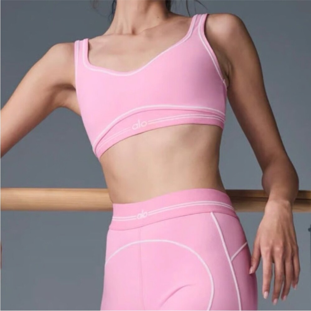 NWT ALO Yoga Sweet Pink Heartthrob Bra